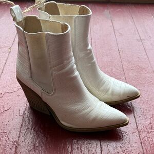 Chic White Croc-Embossed Ankle Booties